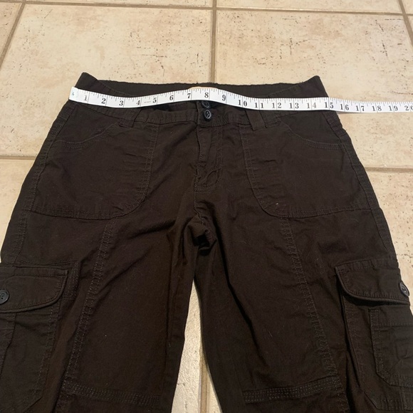 Urban Life Dark Brown Capri Cargo Pants - Size 7/8 - Picture 3 of 8